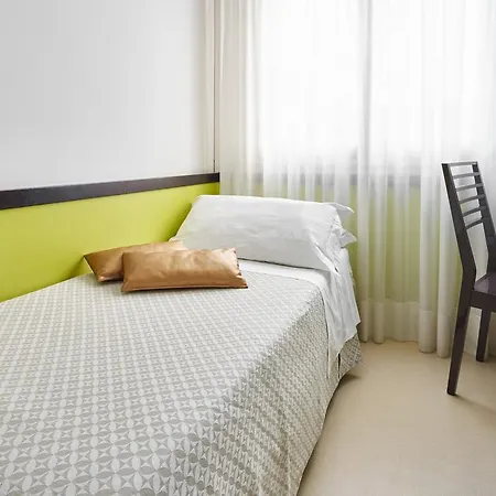 Selene Hotel 2*