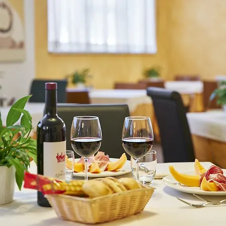 Hotel Selene 2*