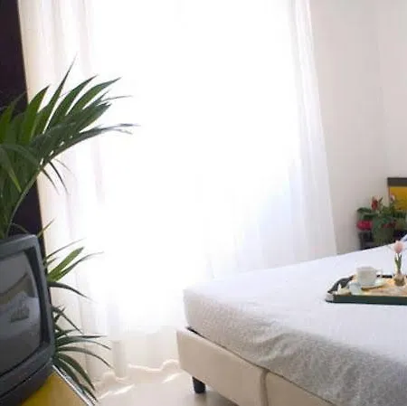 Selene Hotel 2*